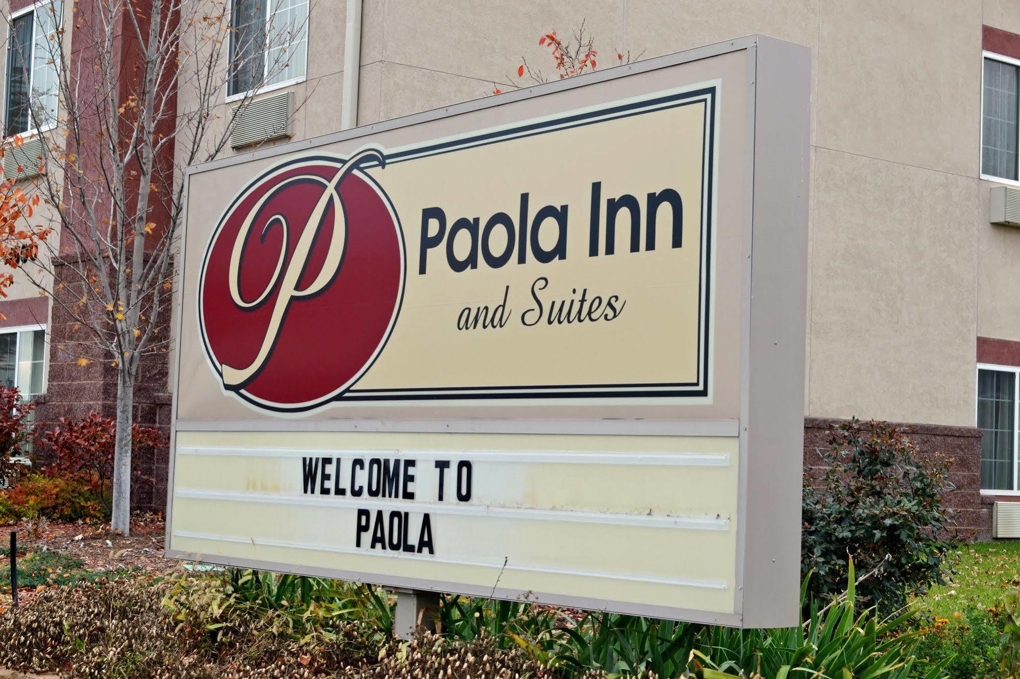 Paola Inn And Suites Exterior foto